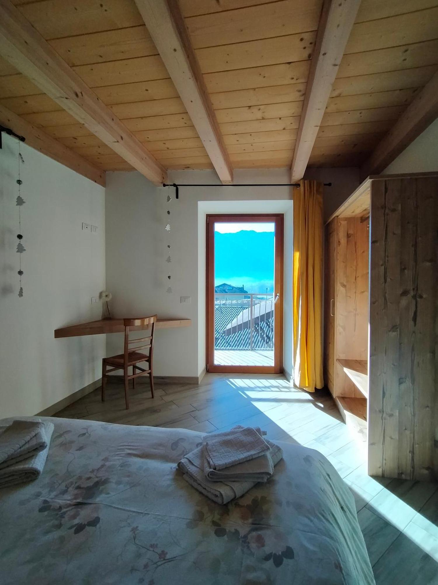 Appartamento Morettina Con Terrazzo ليفيكو ترمي المظهر الخارجي الصورة