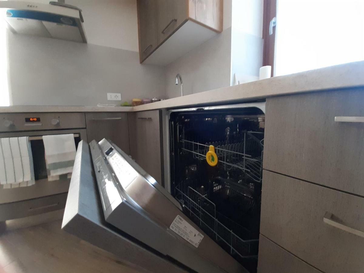 Appartamento Morettina Con Terrazzo ليفيكو ترمي المظهر الخارجي الصورة